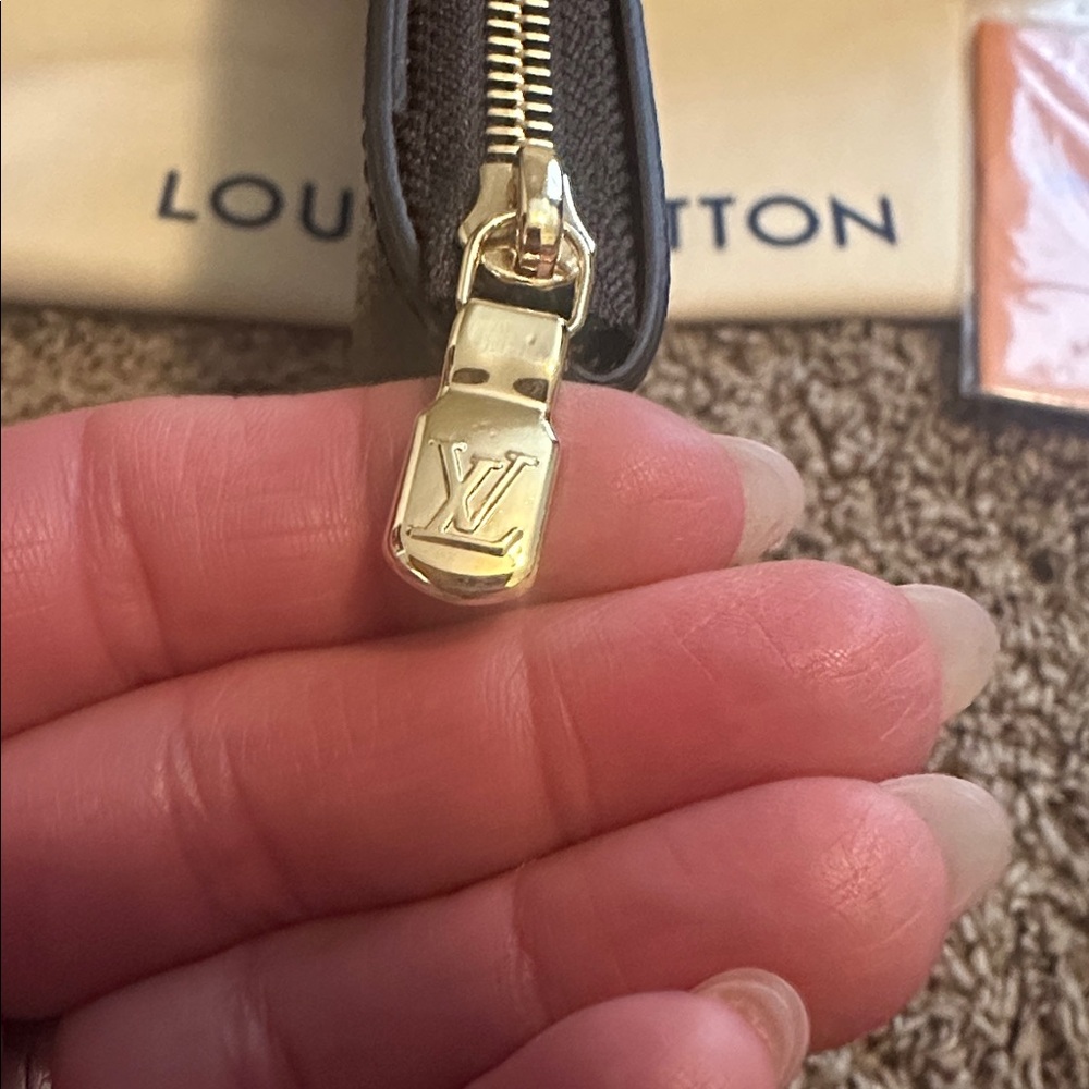 NWOT Monogram key pouch M. - Picture 3 of 6